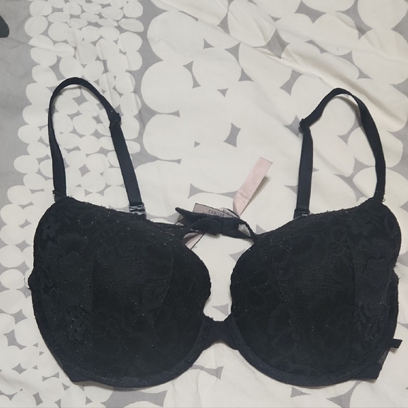Victoria's Secret Black Lace Bra - Picture 3 of 8